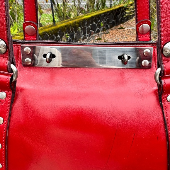 Patricia Nash NWT Distressed Leather “Benvenuto” Tote Bag – Lava Red Retail $299 - Picture 12 of 17